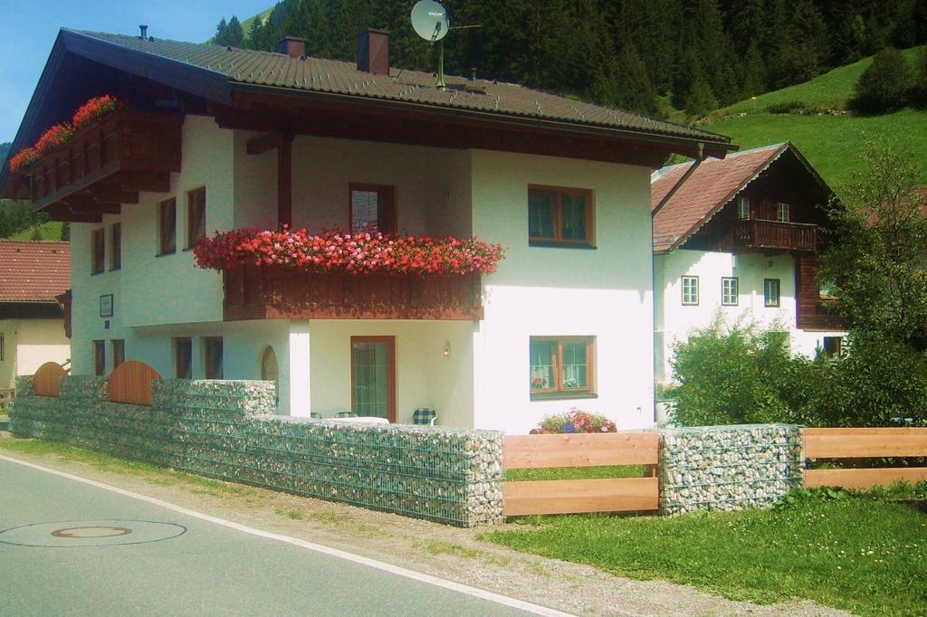 Gasthof Zur Einkehr Sankt Leonhard im Pitztal Oda fotoğraf